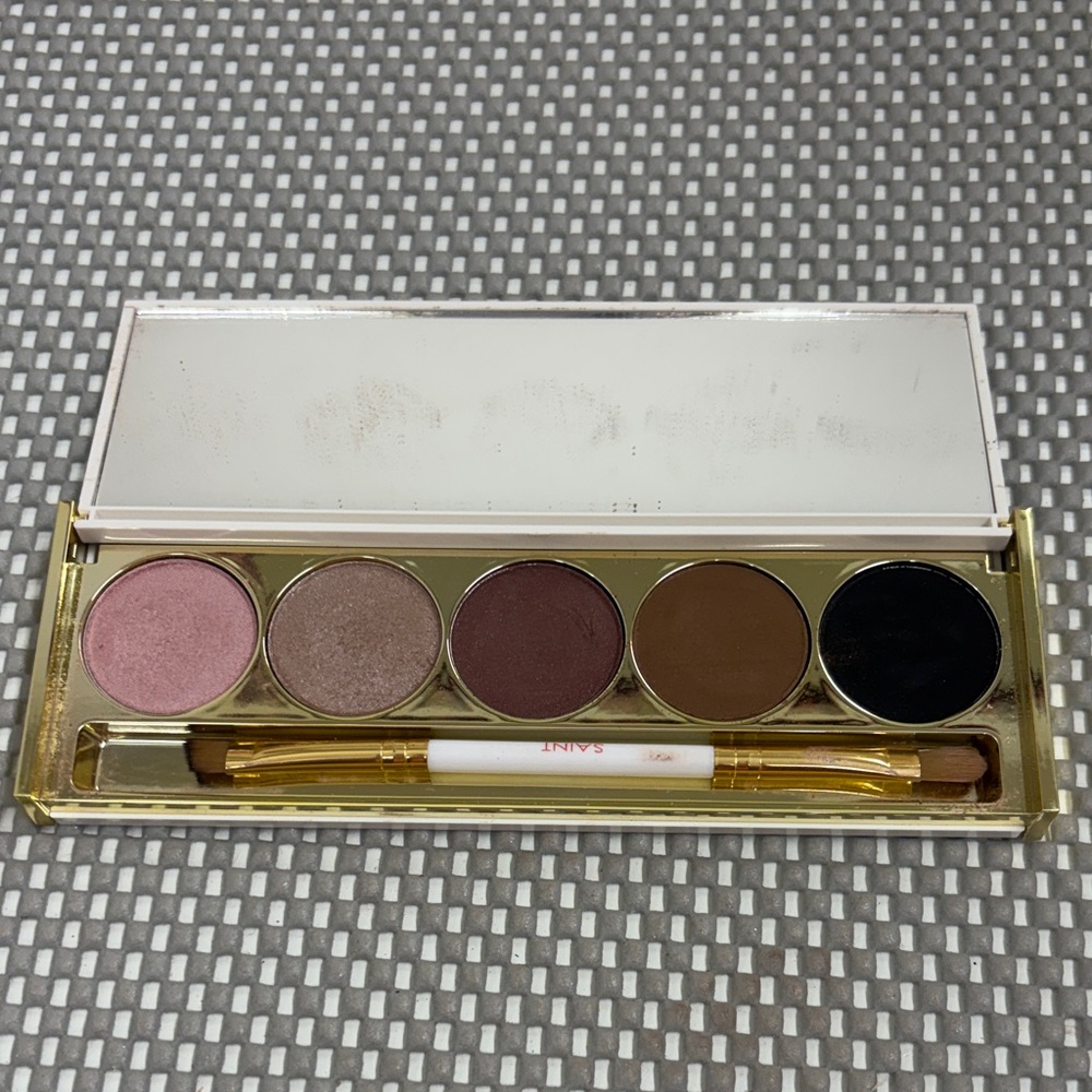 Saint Cosmetics Eyeshadow Palette in Dusk Til Dawn